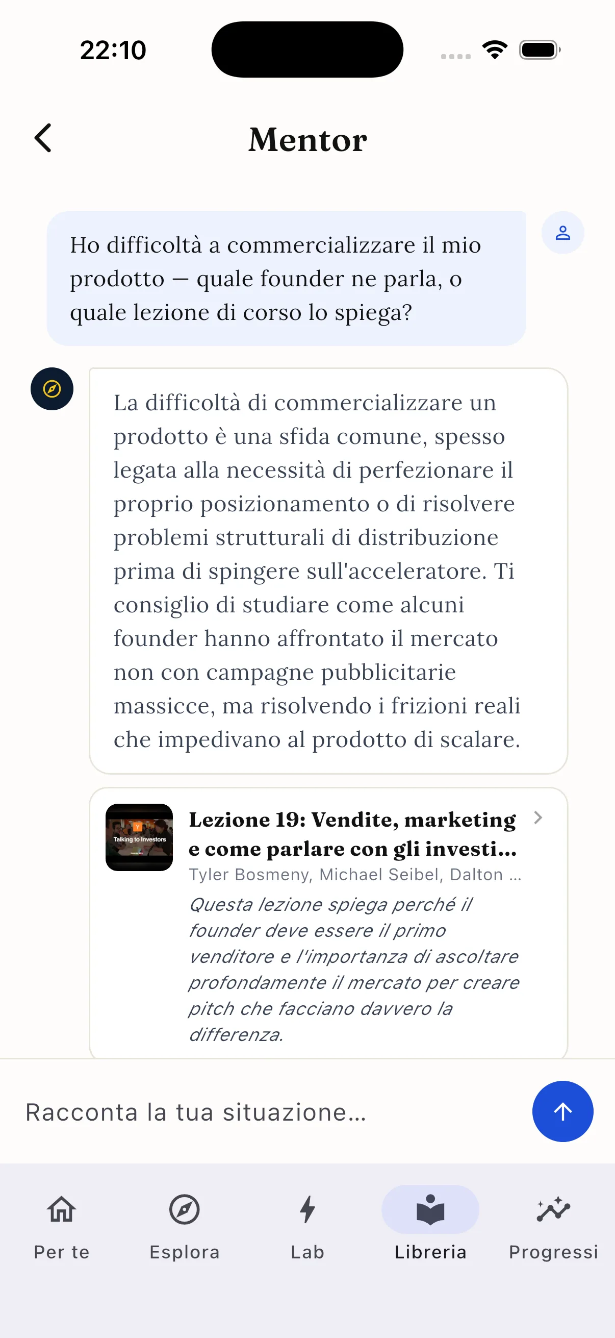 Schermata Mentor IA dell'app Podstract, con un consiglio di lettura personalizzato